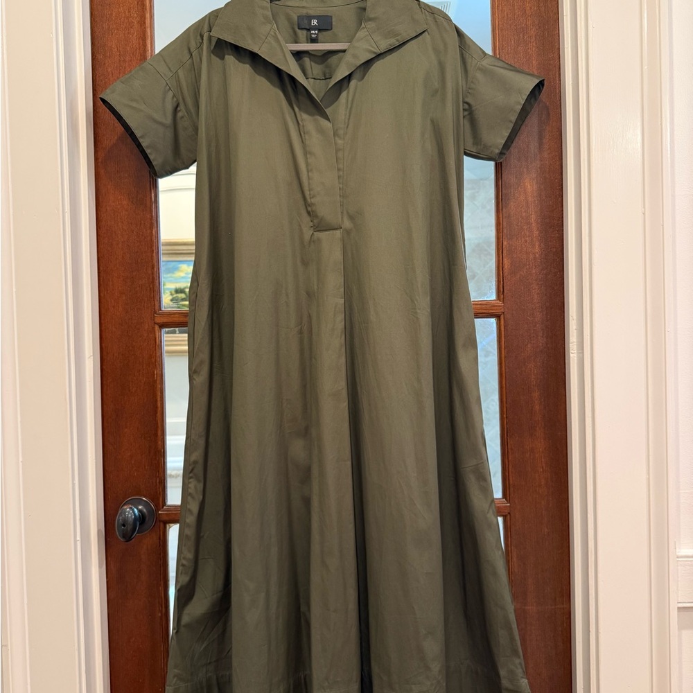 Banana Republic Olive Green Short-Sleeve Maxi Dress